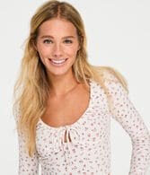 Long Sleeve Floral Tie-Front Cropped Shrunken Tee