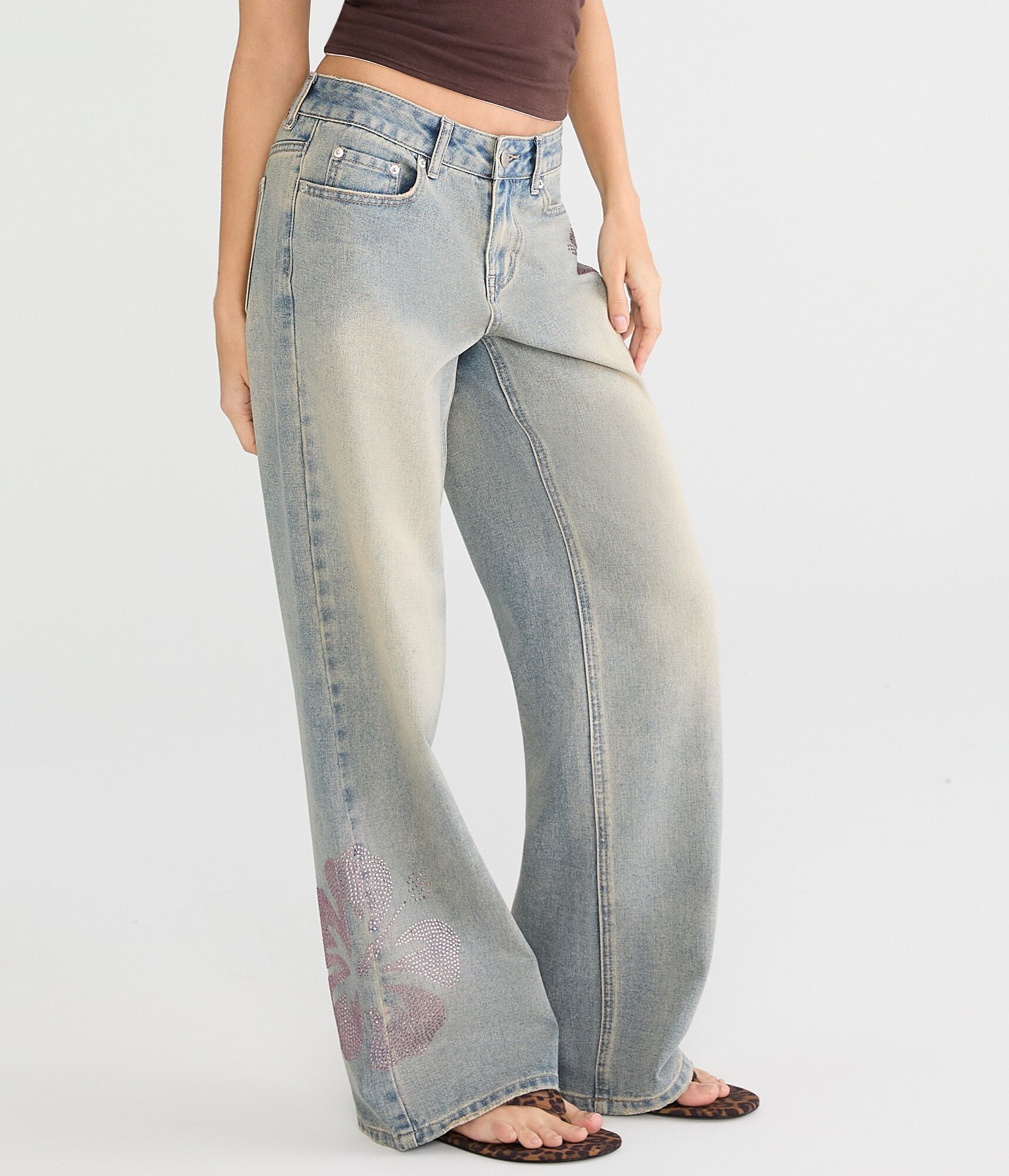Low-Rise Baggy Wide Leg Rhinestone Flower Jean