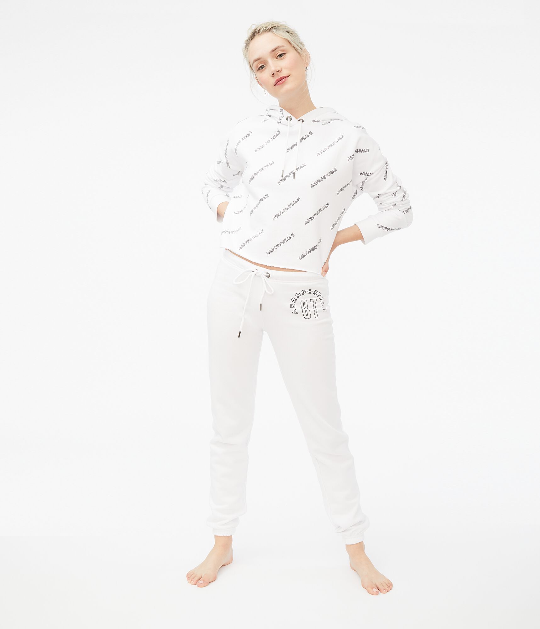 Arched Aeropostale Cinched Sweatpants