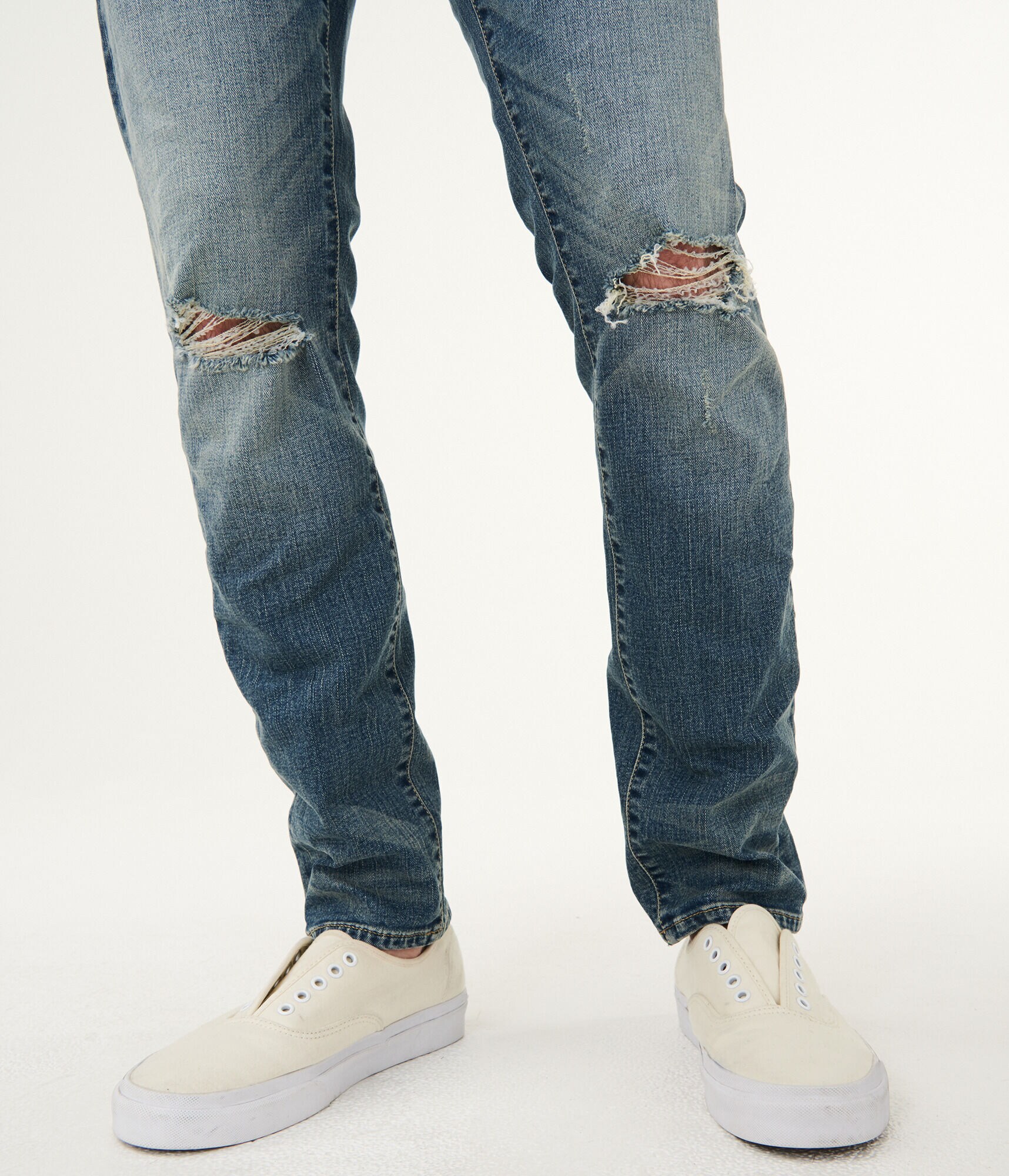 Skinny Medium Wash Destroyed Stretch Jean***