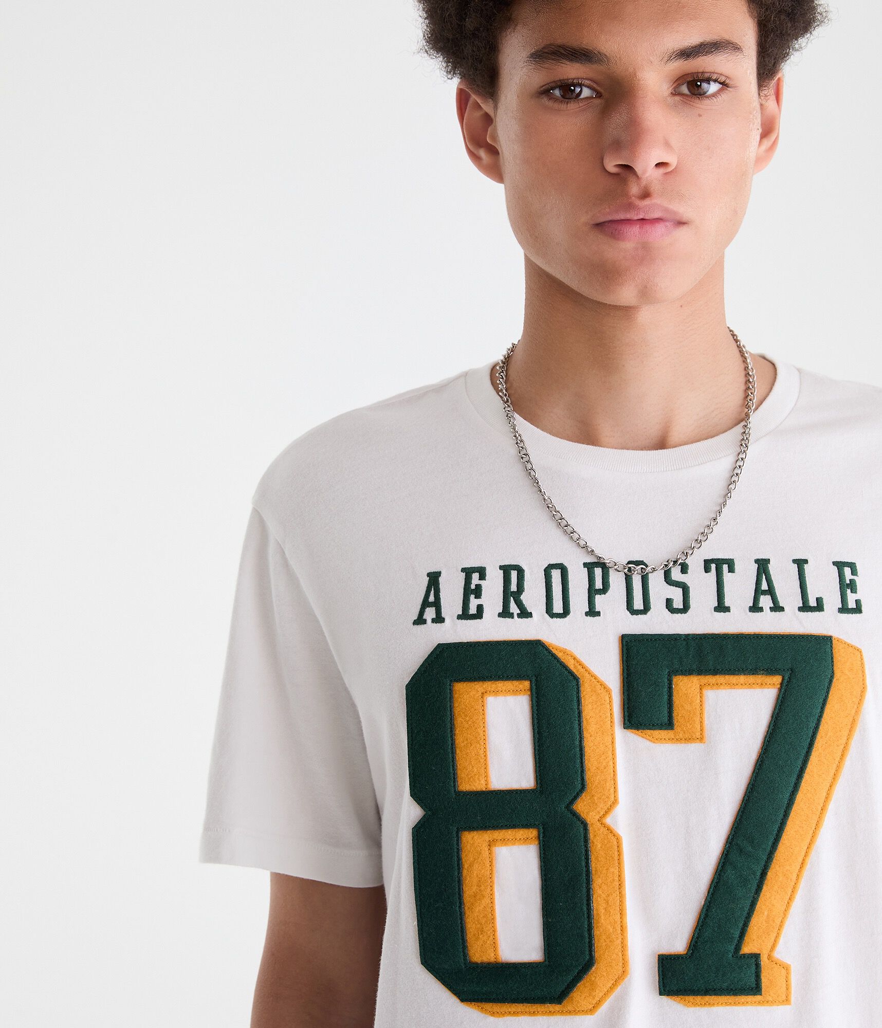 Aeropostale Large 87 Appliqu&eacute; Graphic Tee