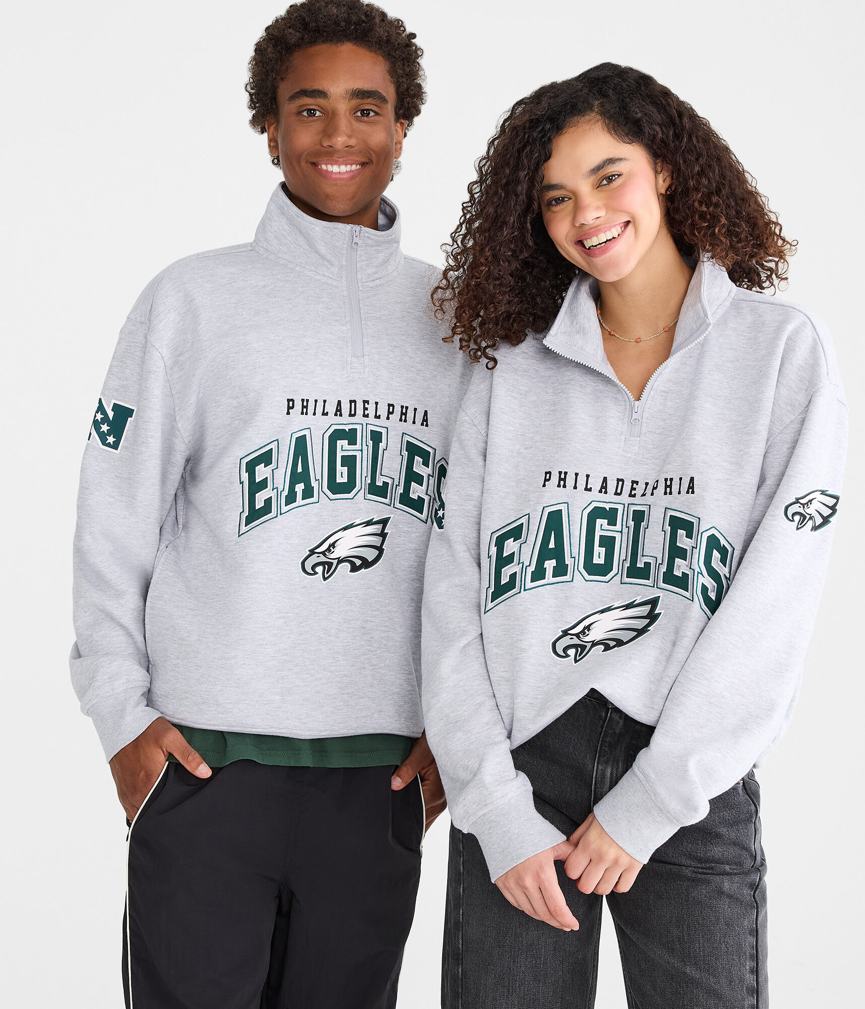 Philadelphia Eagles Quarter-Zip Sweatshirt