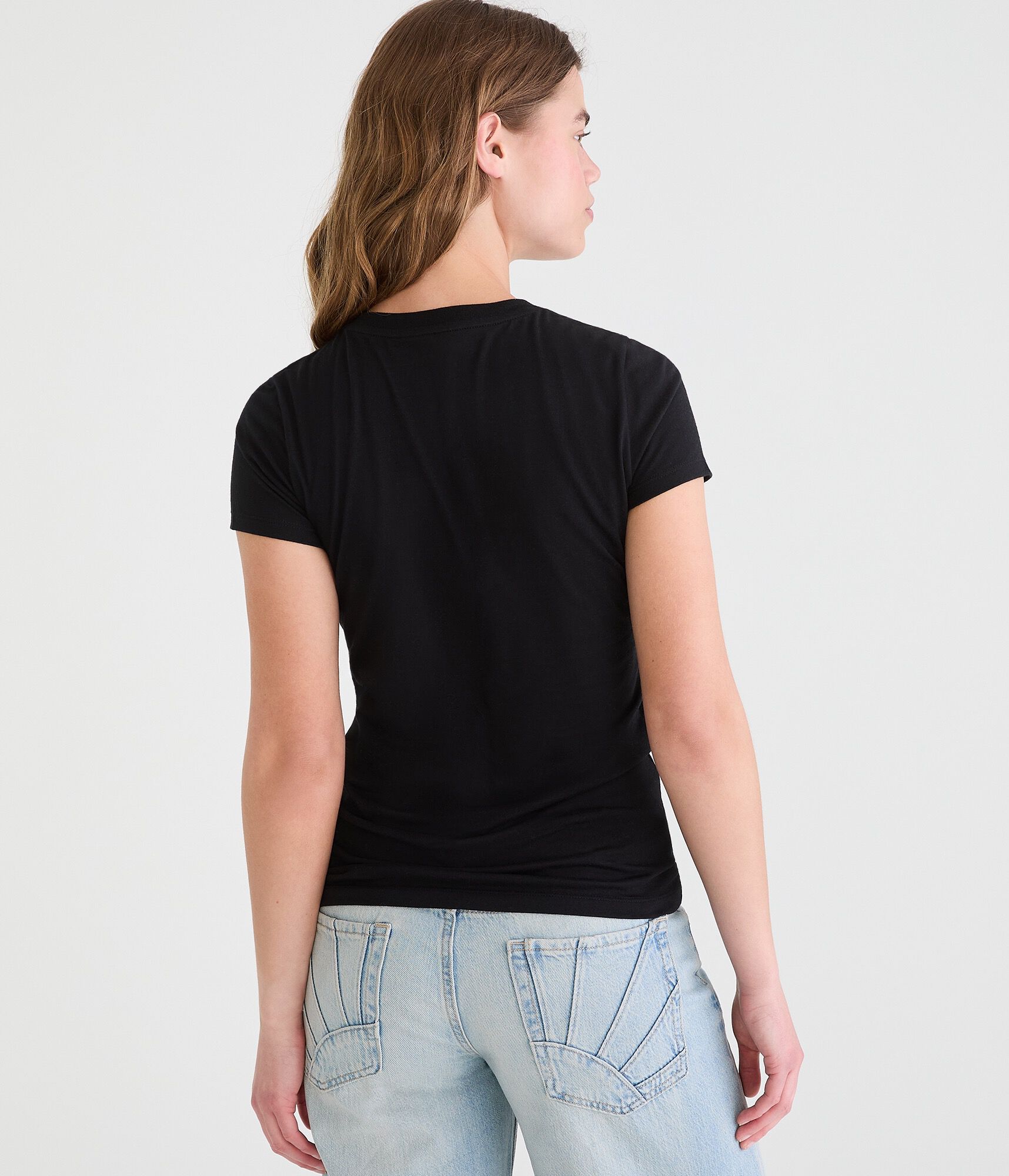 Aero Circle Appliqu&eacute; Graphic Tee