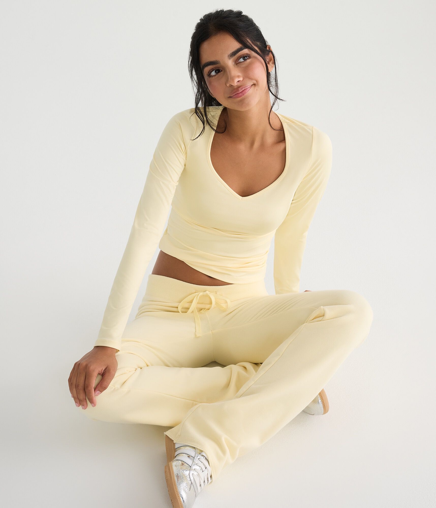 Long Sleeve Buttery Soft Seamless Sweetheart Tee