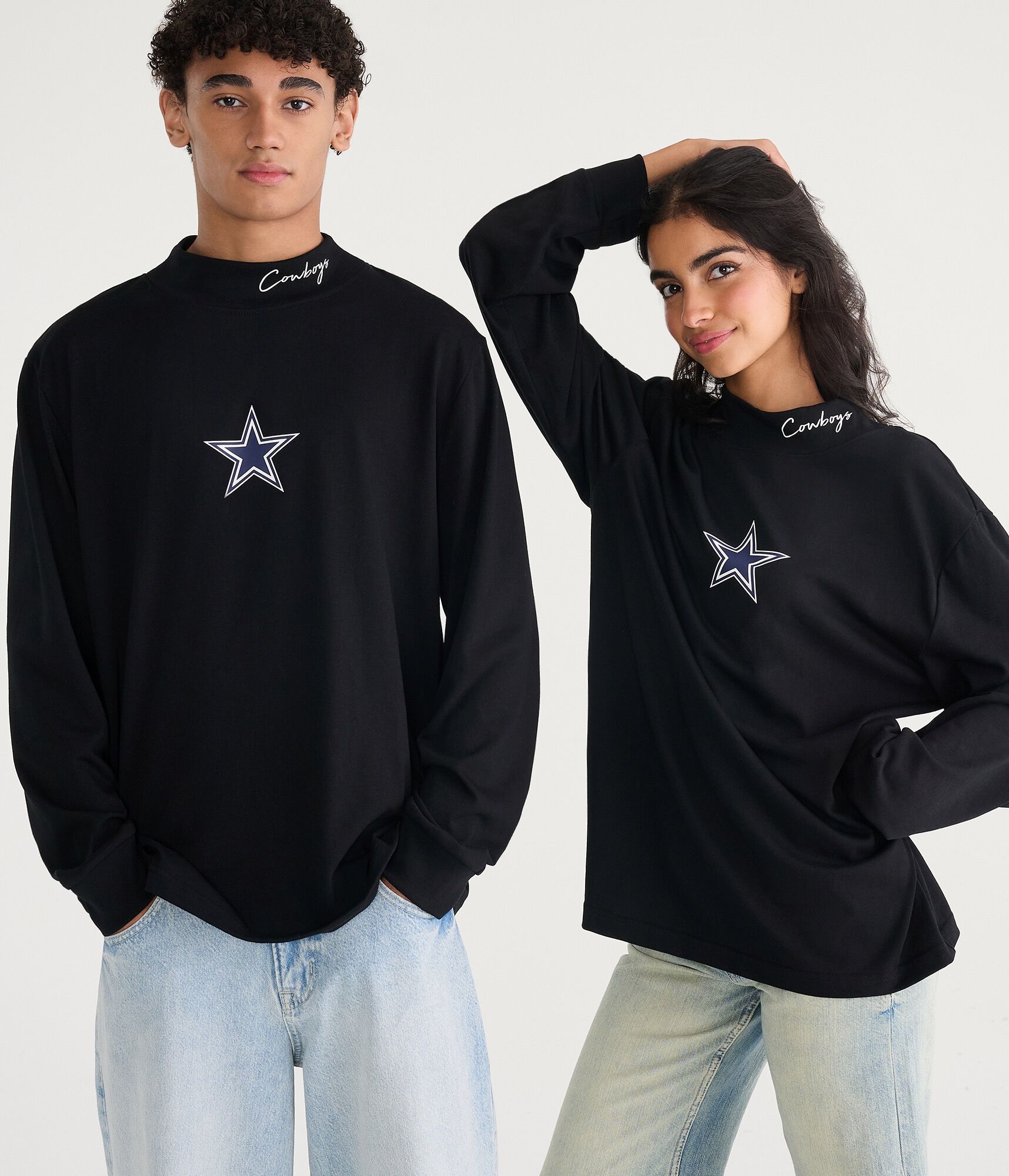 Long Sleeve Dallas Cowboys Mock-Neck Tee