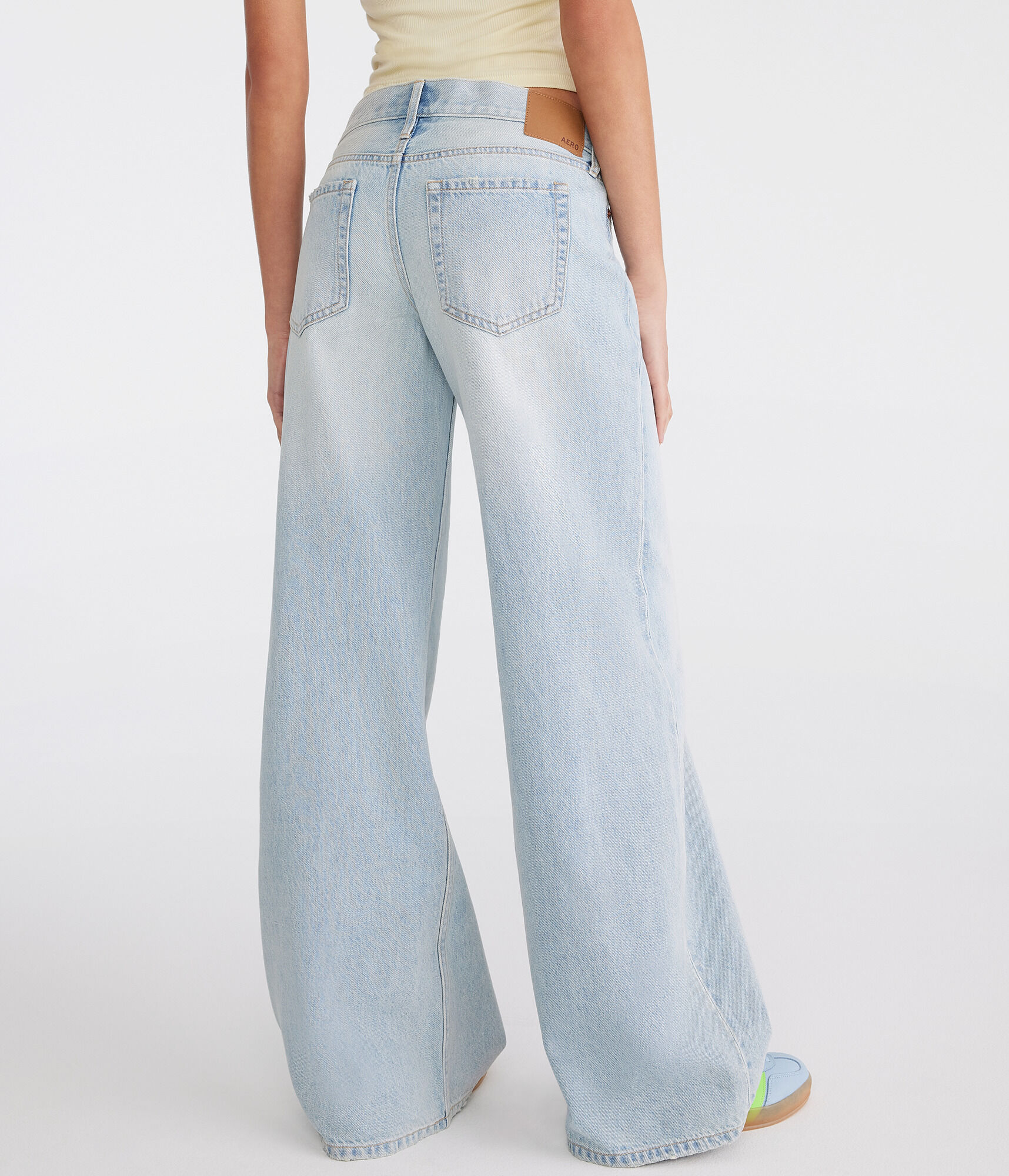 Super Low-Rise Ultra Wide Leg Jean