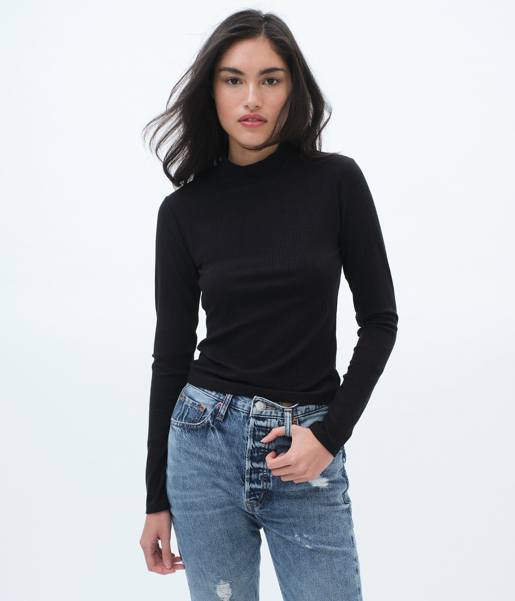 Long Sleeve Ribbed Mock-Neck Tee
