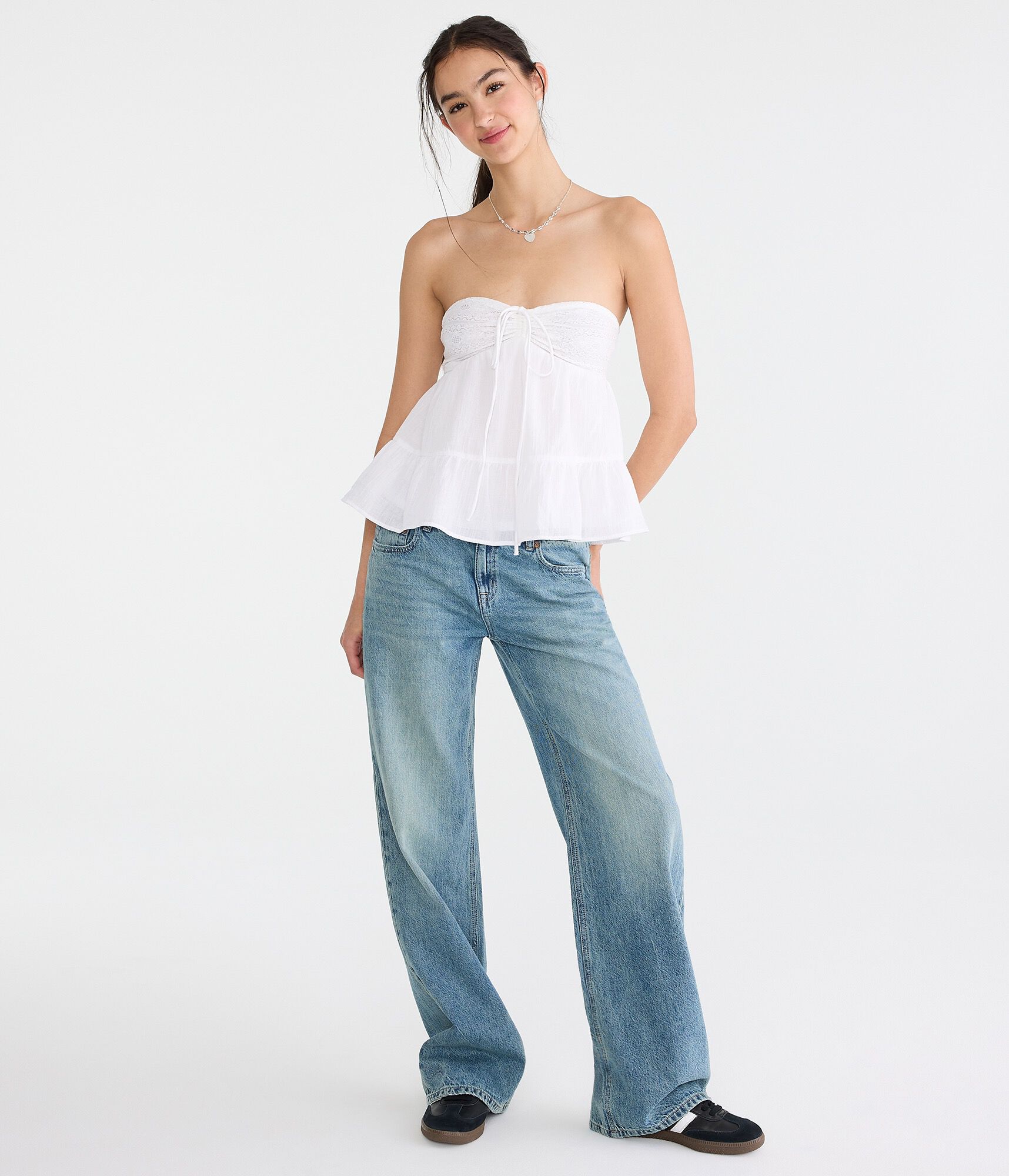 Low-Rise Baggy Wide Leg Butterfly Pocket Jean