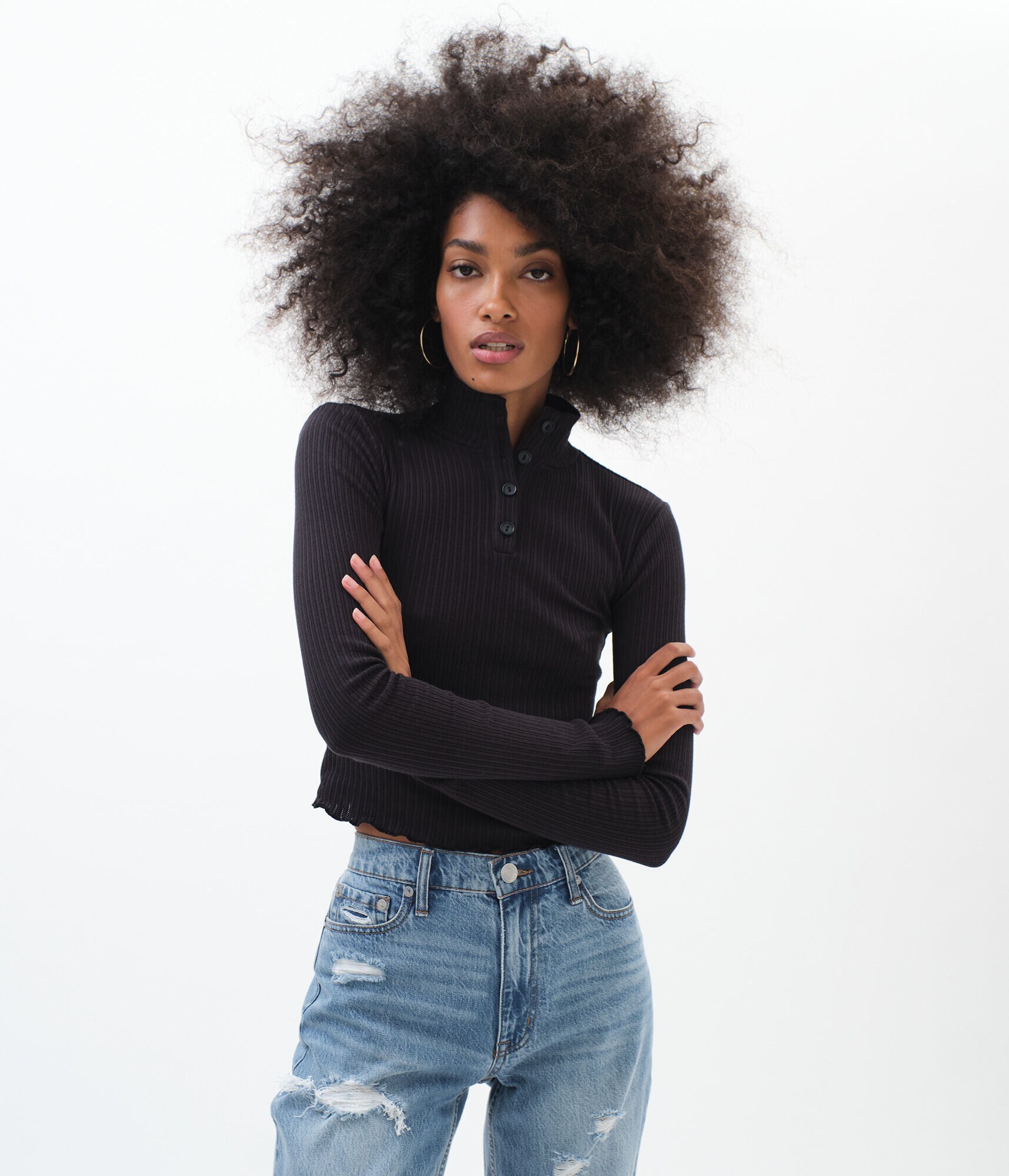 Long Sleeve Buttoned Mock-Neck Crop Top