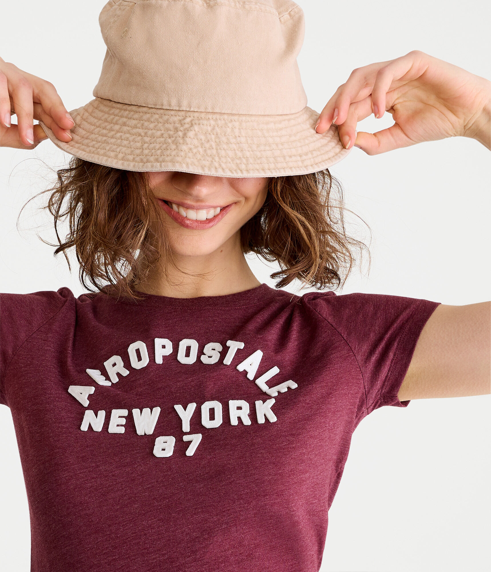 Aeropostale New York 87 Appliqu&eacute; Graphic Tee