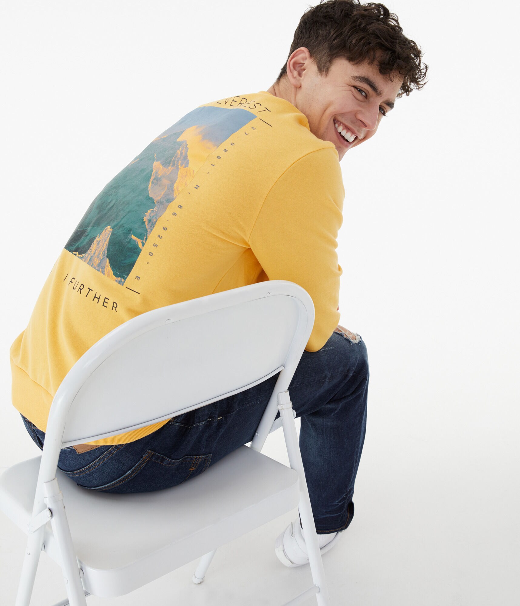 National Geographic Mount Everest Crew Sweatshirt***