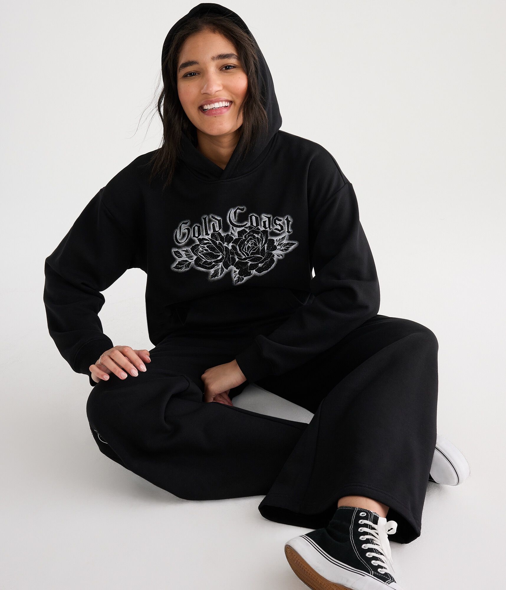 D&eacute;j&agrave; For Aero Gold Coast Roses Oversized Pullover Hoodie