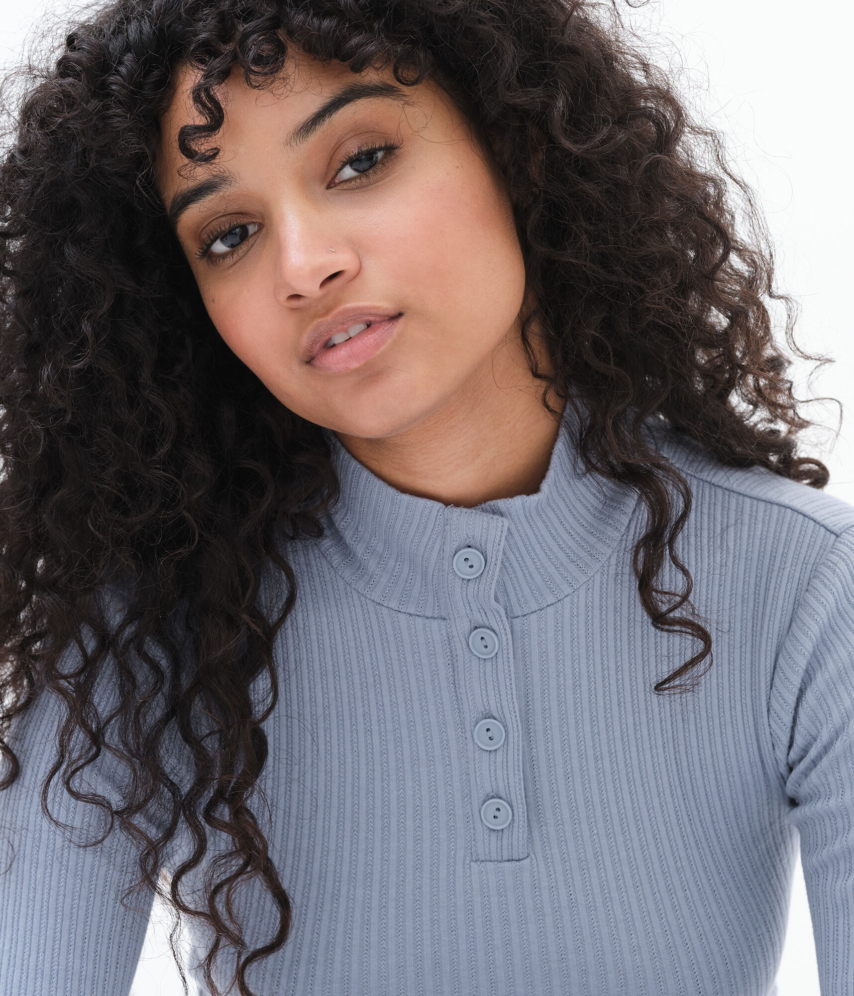 Download aeropostale womens long sleeve buttoned mock-neck crop top ...