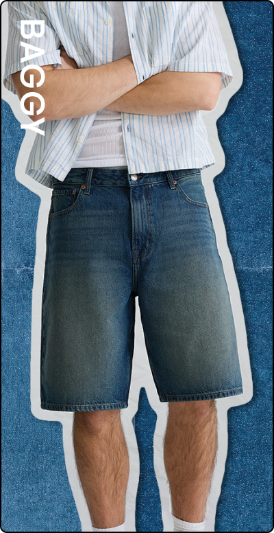 Baggy Shorts Zoom In