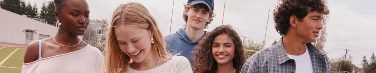 Aéropostale About Us Banner