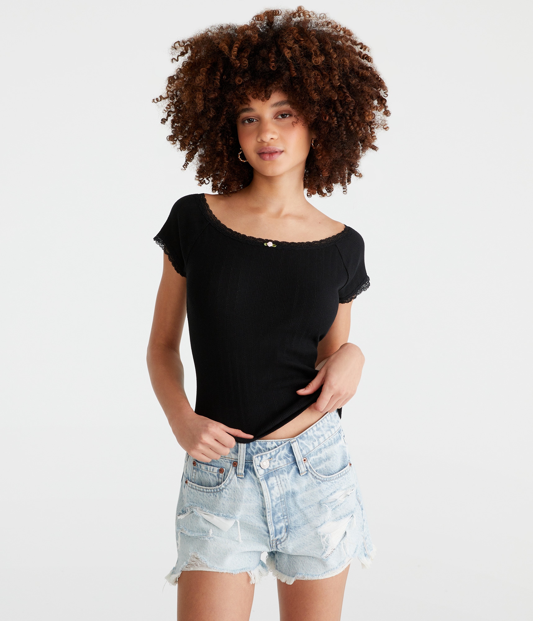 Lace Trim Boat-Neck Shrunken Tee