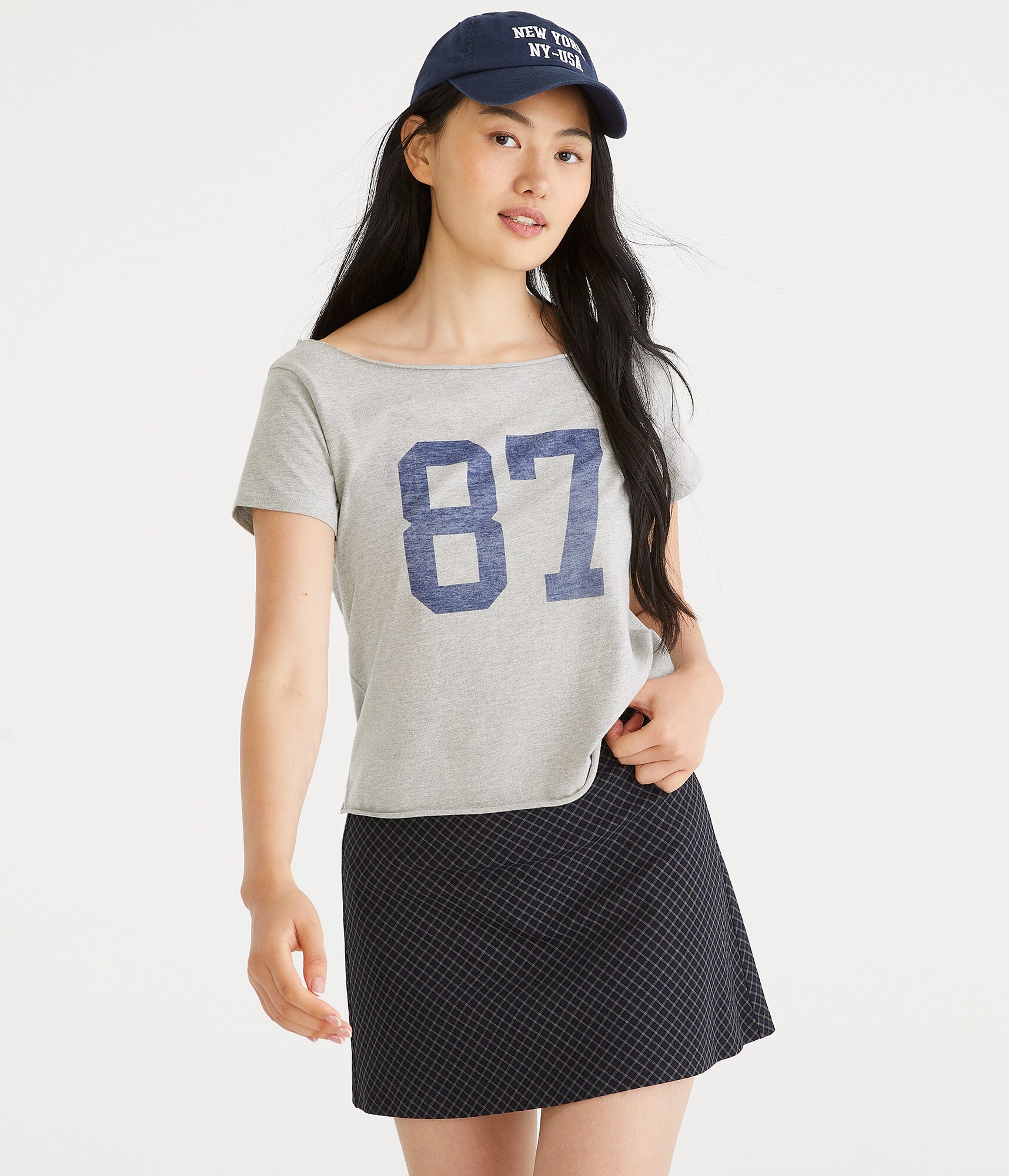 87 Off-The-Shoulder Graphic Tee