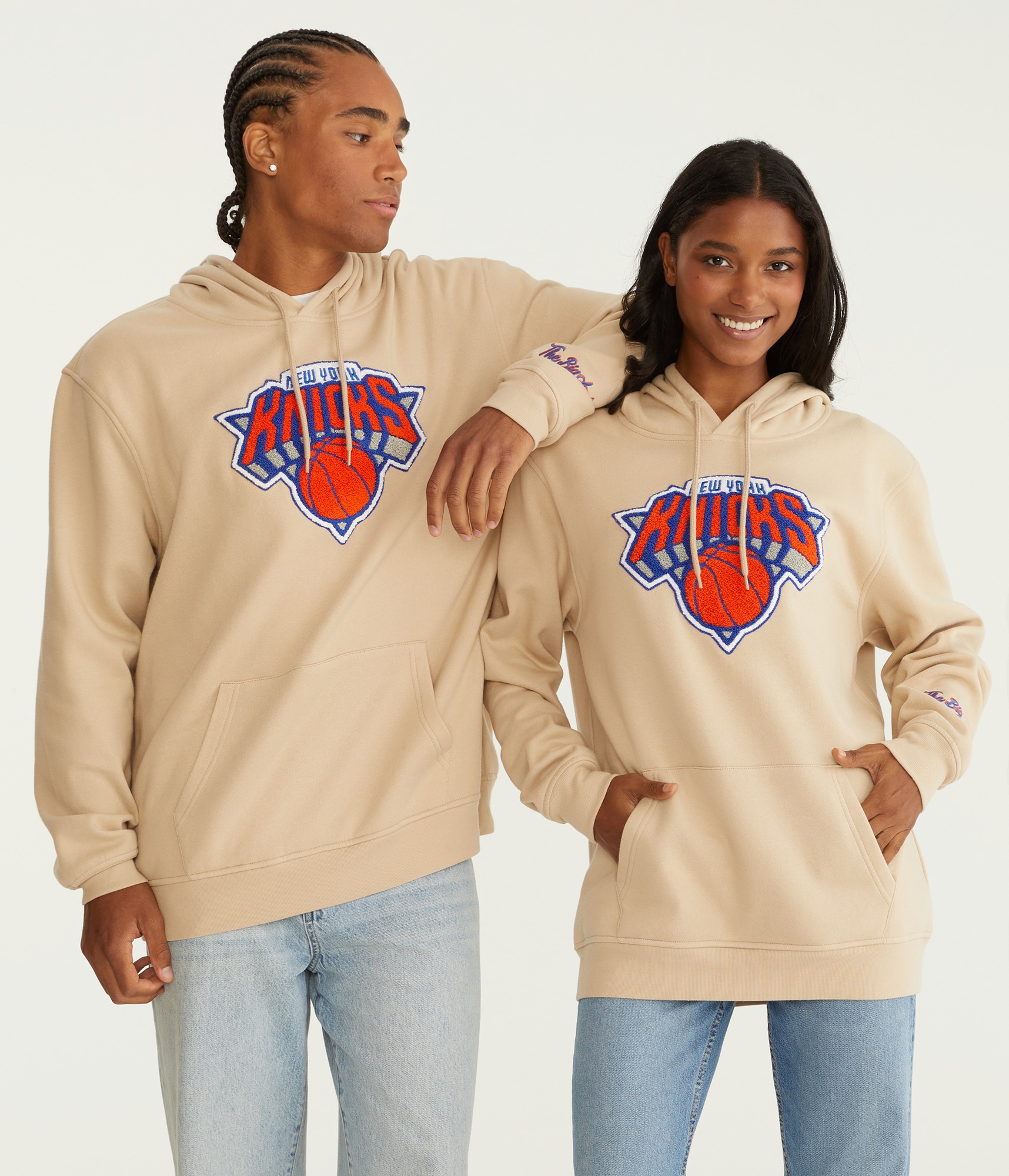New York Knicks Chenille Pullover Hoodie