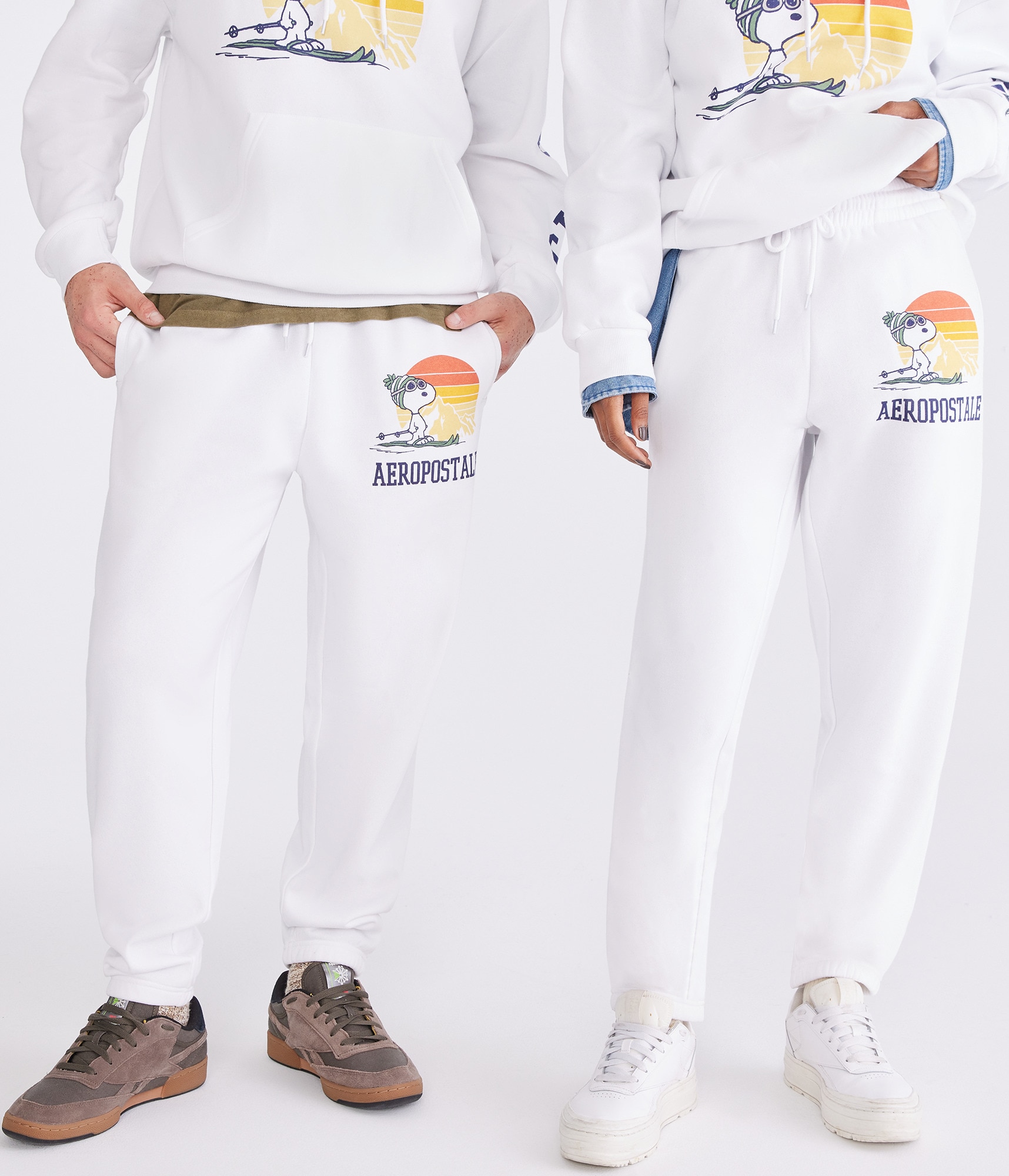 Peanuts® | Aéropostale Snoopy Sunset Ski Jogger Sweatpants