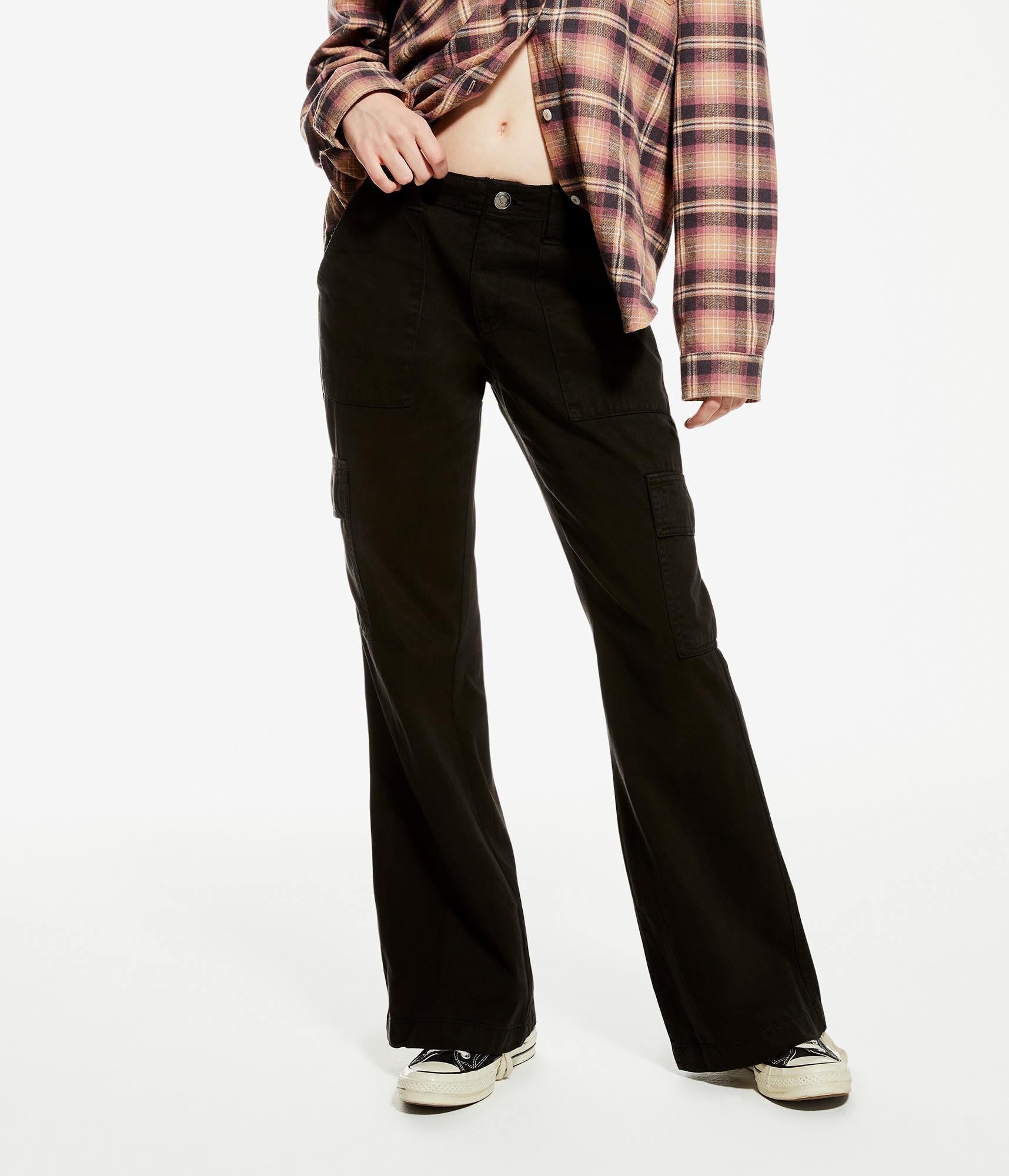 パンツ C/N WASHER CURVED FLARE WIDE CARGO Low-Rise Flare Utility Cargo Pants