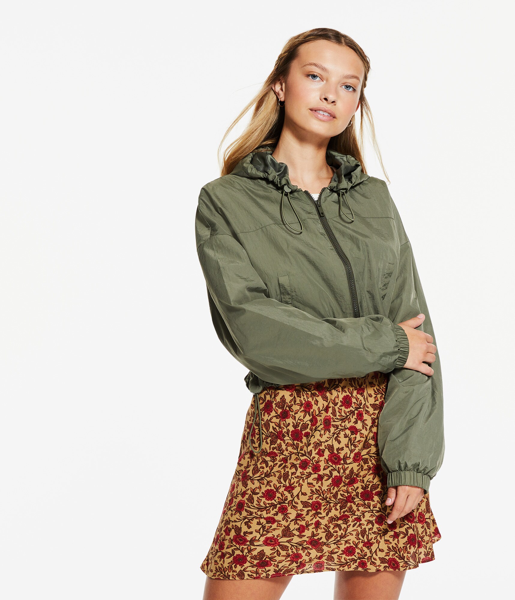 Solid Cropped Hooded Windbreaker Jacket