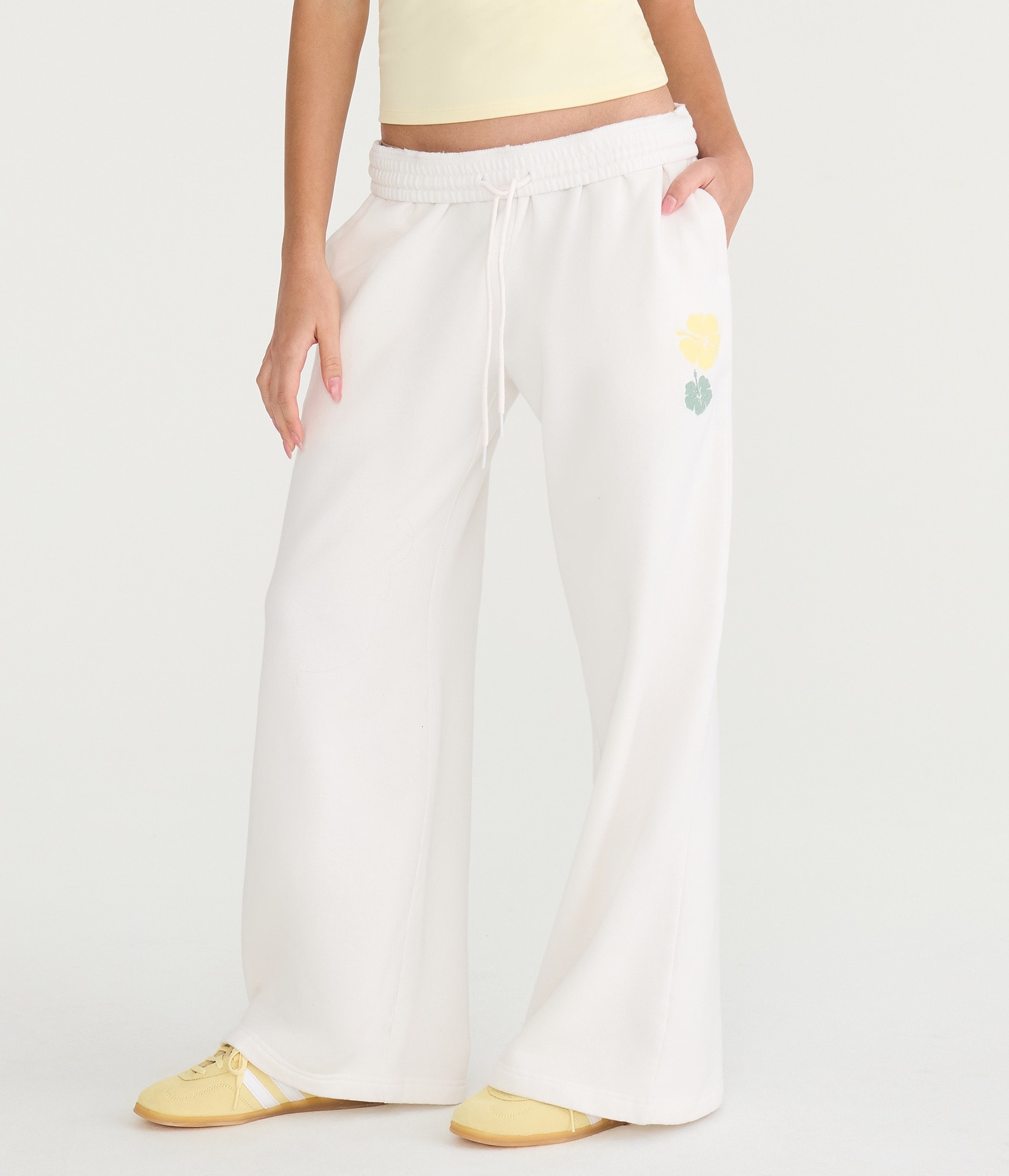 Cloud Soft Hibiscus Mid-Rise Wide Leg Sweatpants