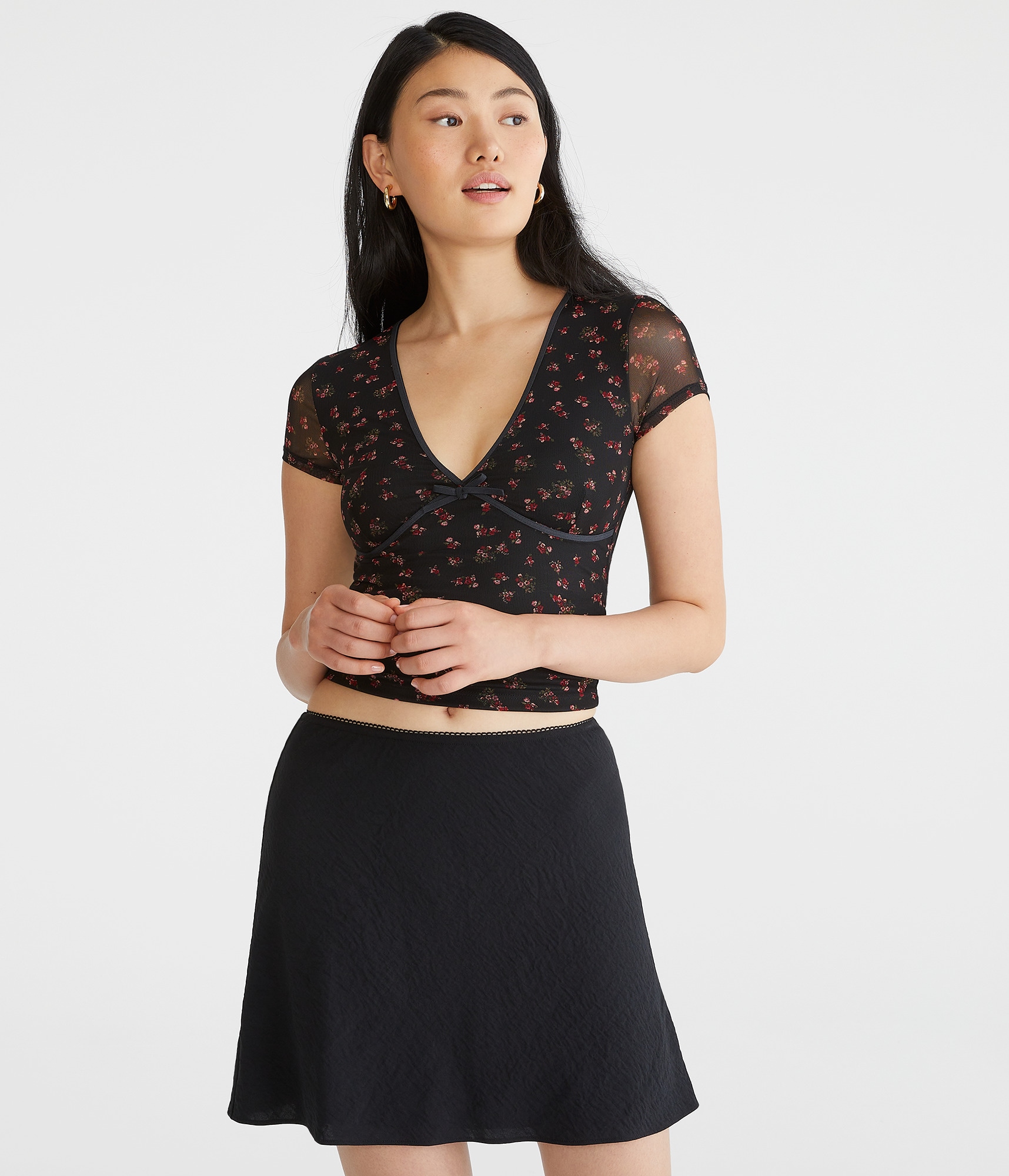 Floral Mesh V-Neck Crop Top