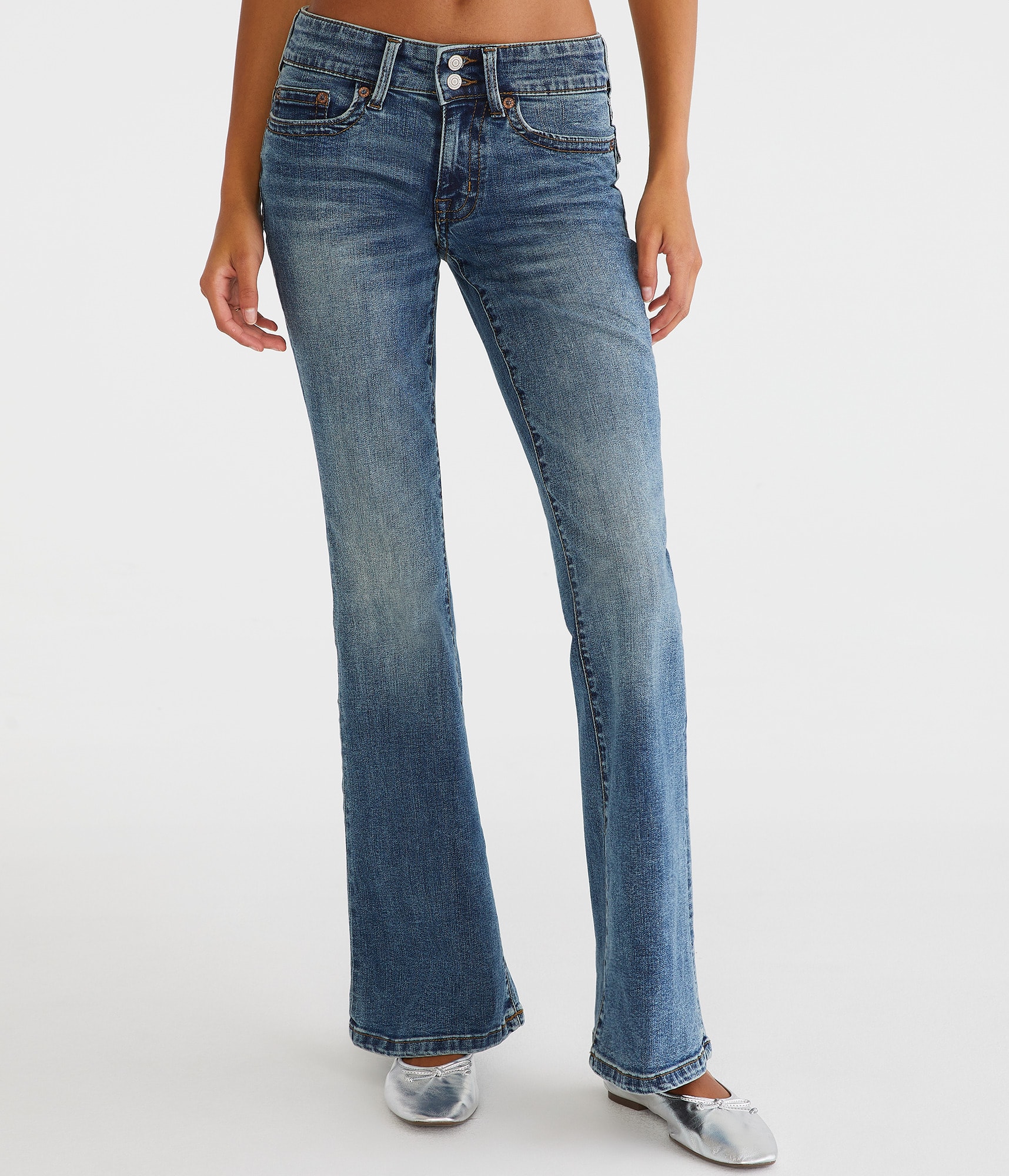 クコの実【DIESEL】LOWRISE FLARE JEANS 2752P Women's Flare Jeans | Light Blue | Diesel 1978 D-Akemi