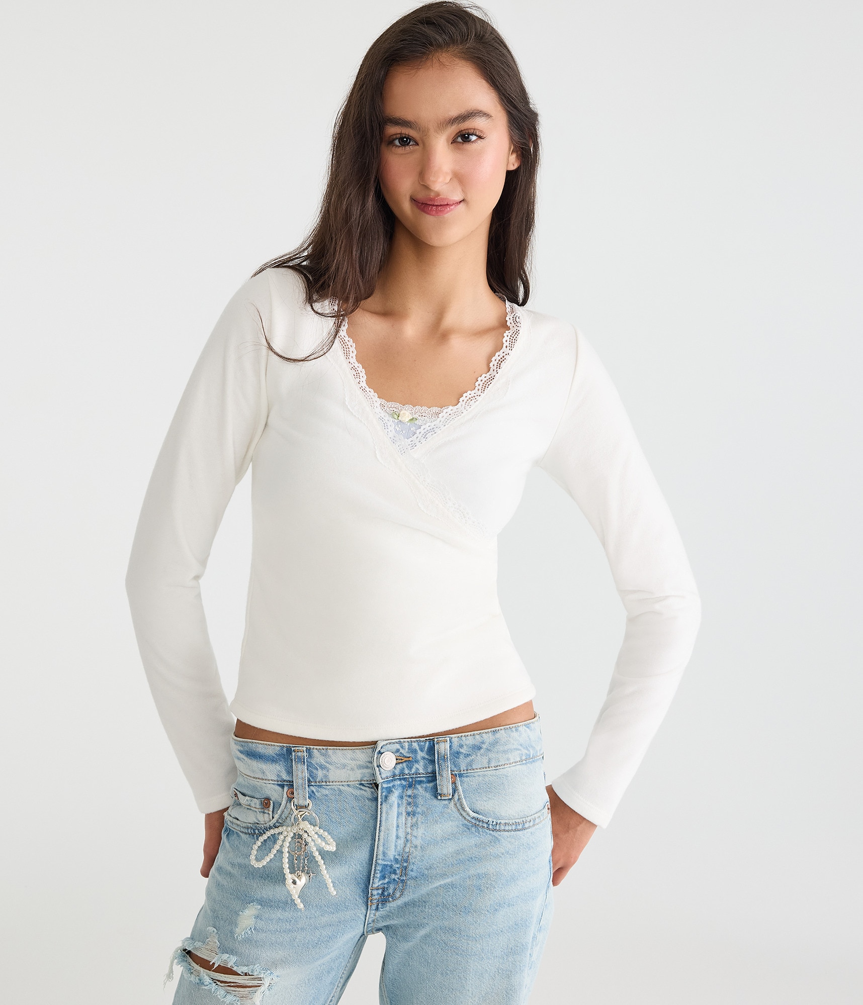 Long Sleeve Crossover Lace V-Neck Tee