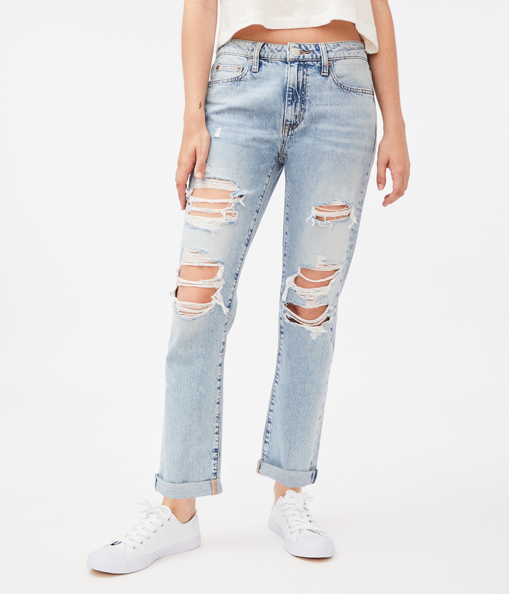 Low-Rise Boyfriend Jean